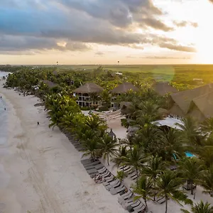 Hotel Lirios, Tulum Pueblo